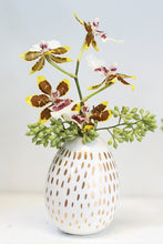 Load image into Gallery viewer, Dash Bud Vase