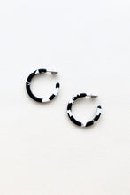 Load image into Gallery viewer, Mini Hoop Earrings